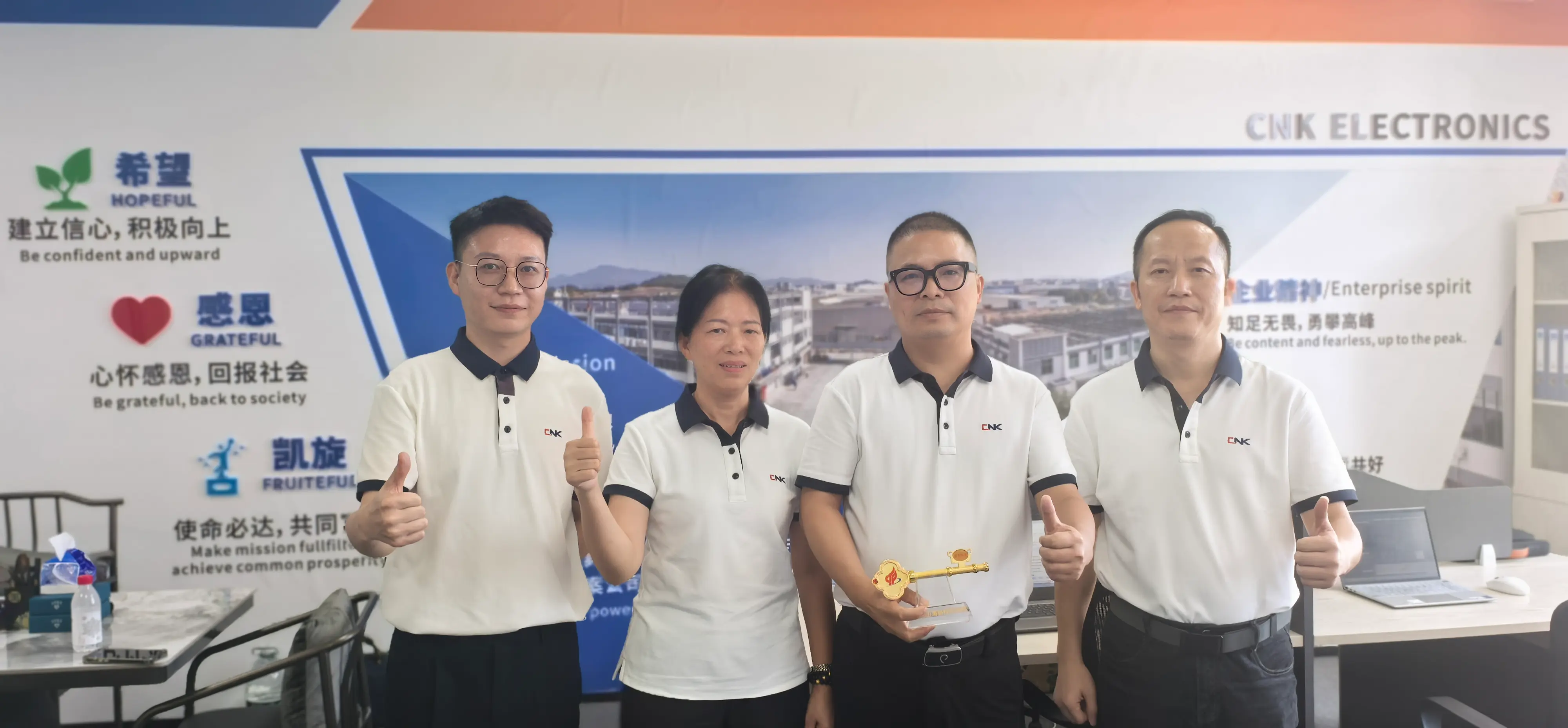 Centrum badawczo-rozwojowe CNK Xiamen organizuje inspekcję przywództwa Longyan-Xiamen, otwierając nowy rozdział we współpracy naukowo-technicznej między miastami